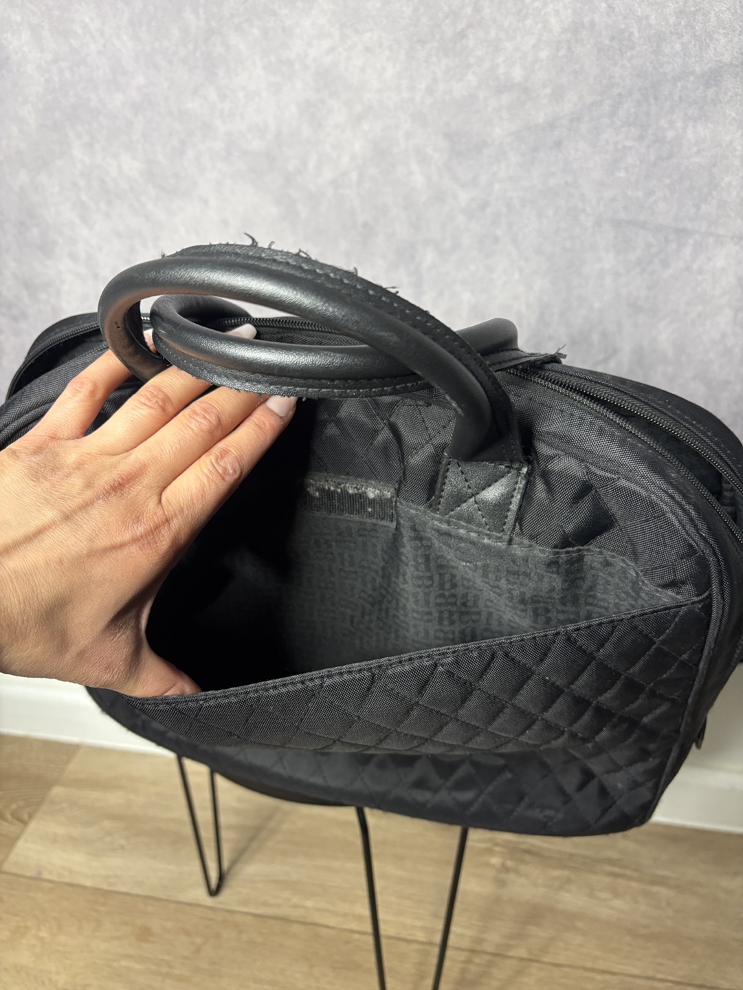 Black Quilted Laptop Bag 💻 - photo 2