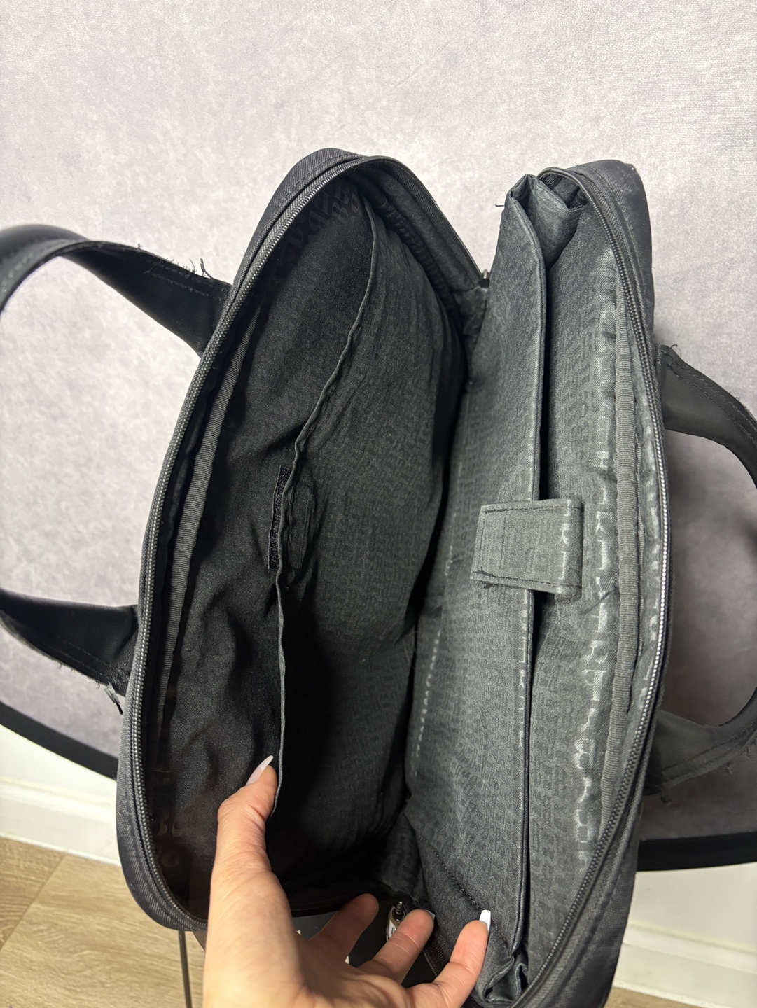 Black Quilted Laptop Bag 💻 - photo 5
