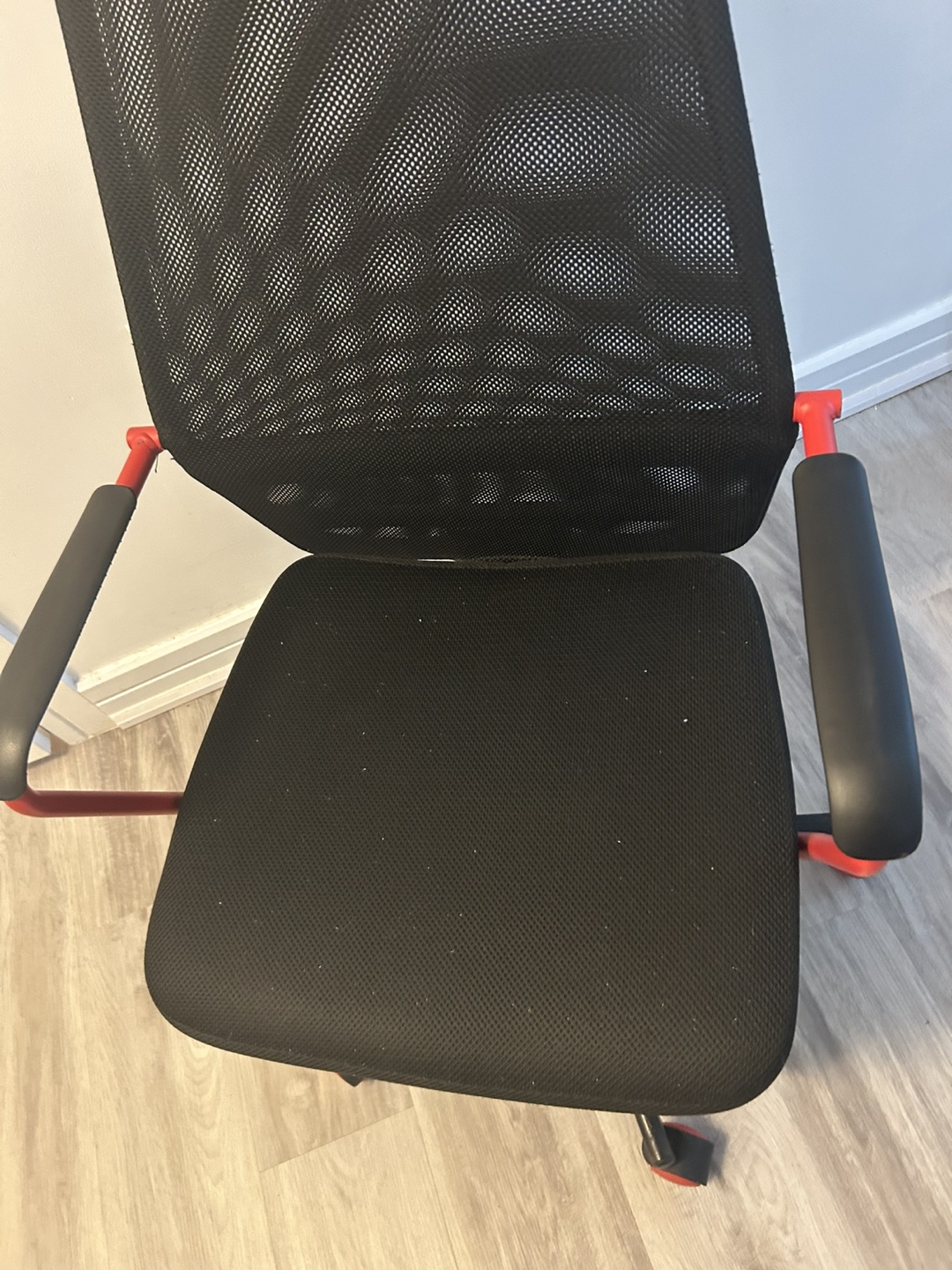 IKEA Mesh Office Chair - Black and Red - photo 2