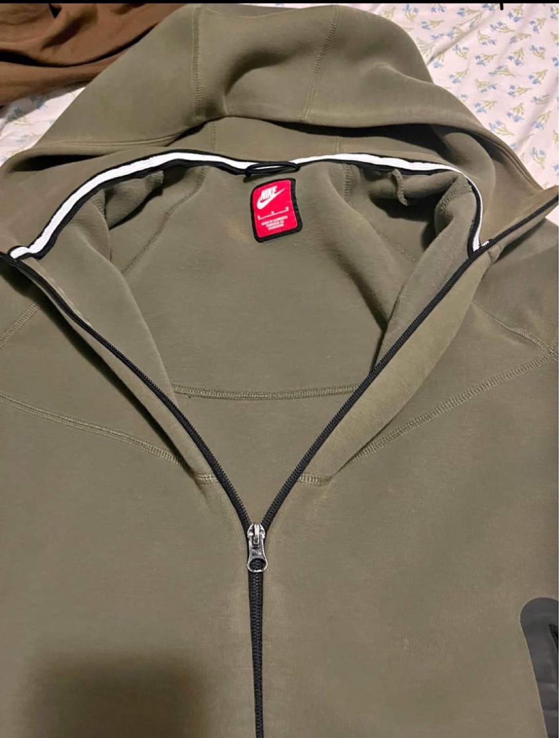 Olive green Nike tech - photo 3