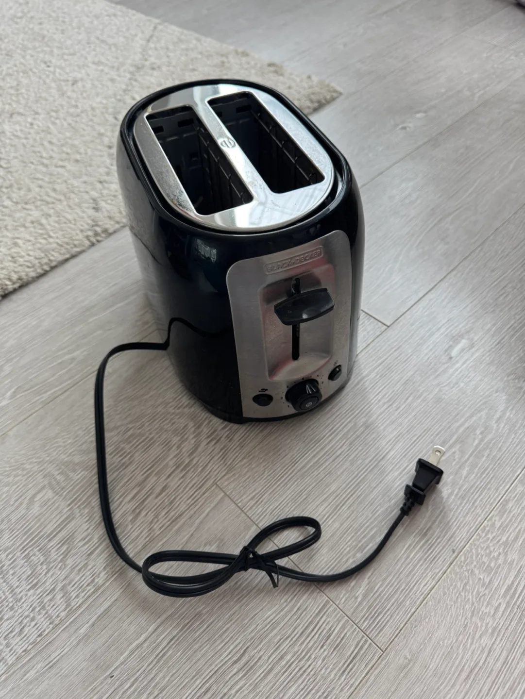 Black+Decker 2-Slice Toaster thumbnail