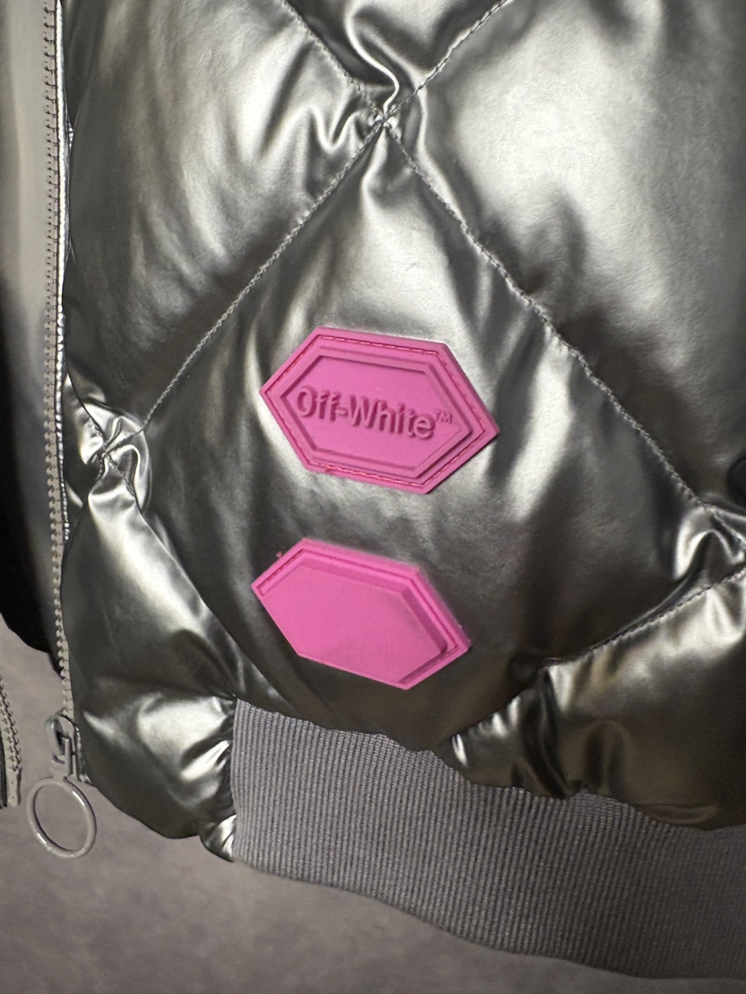 Off-White Silver Quilted Puffer Jacket - photo 4