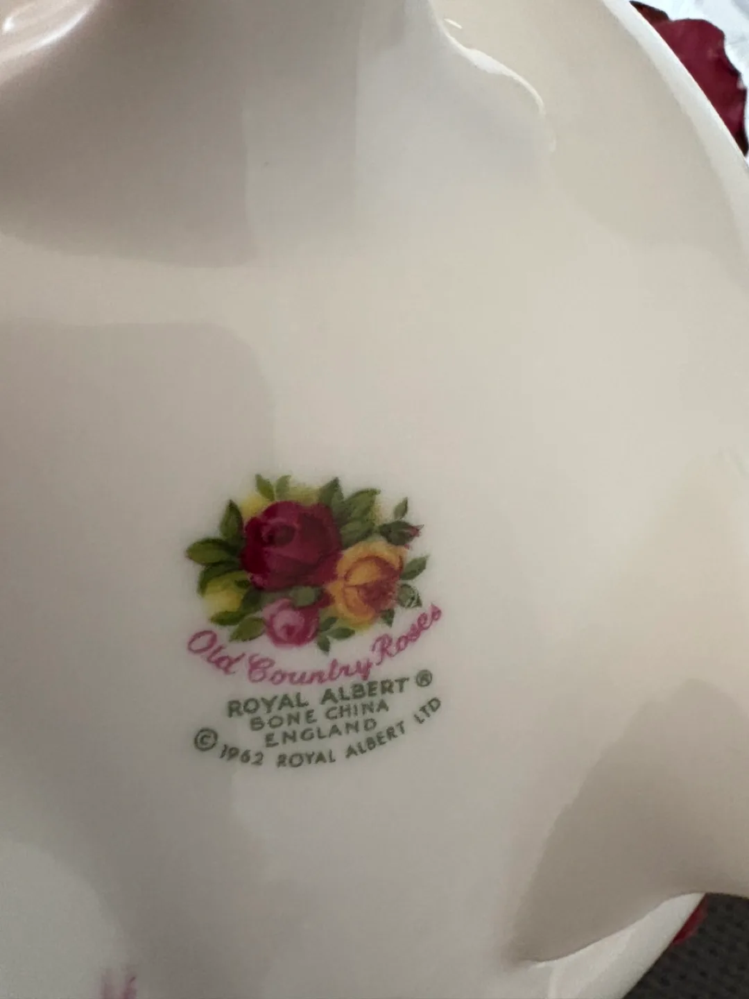 Vintage Rare Royal Albert Roses Figurine image indicator(7)