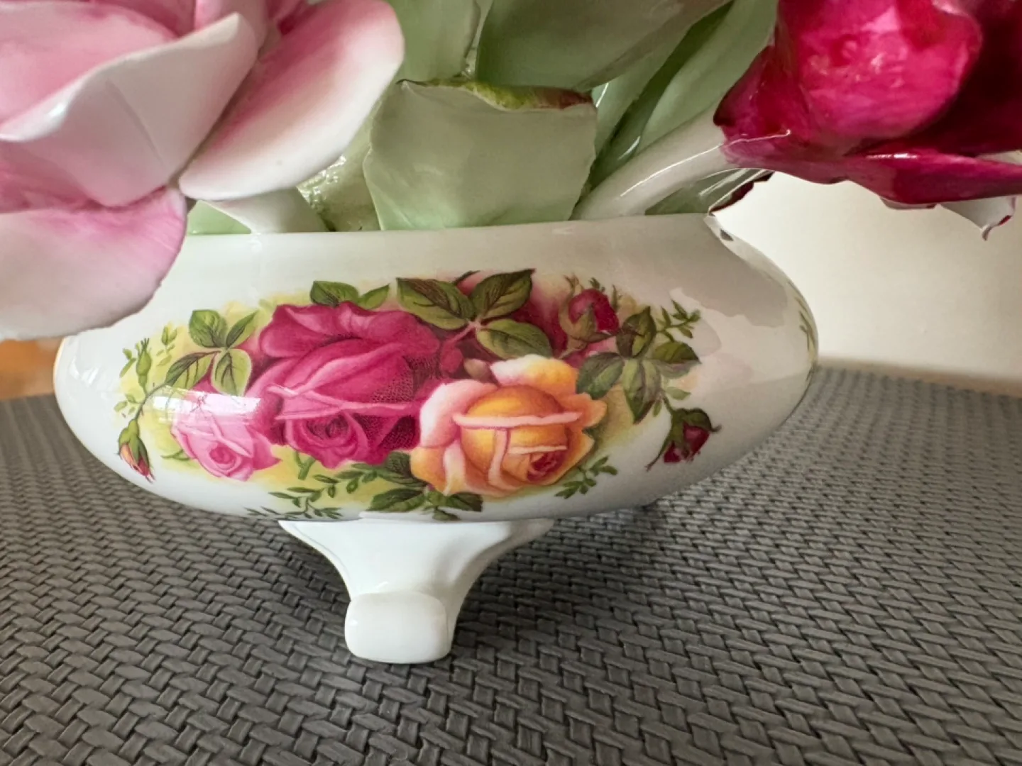 Vintage Rare Royal Albert Roses Figurine image indicator(8)