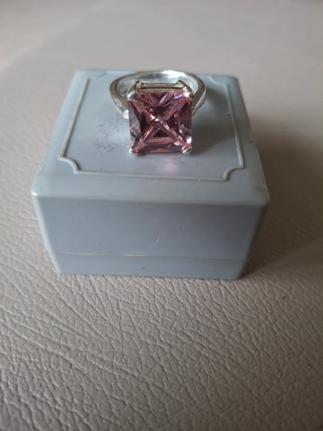 Pink stone ring in silver setting (stamped 925) image indicator(2)