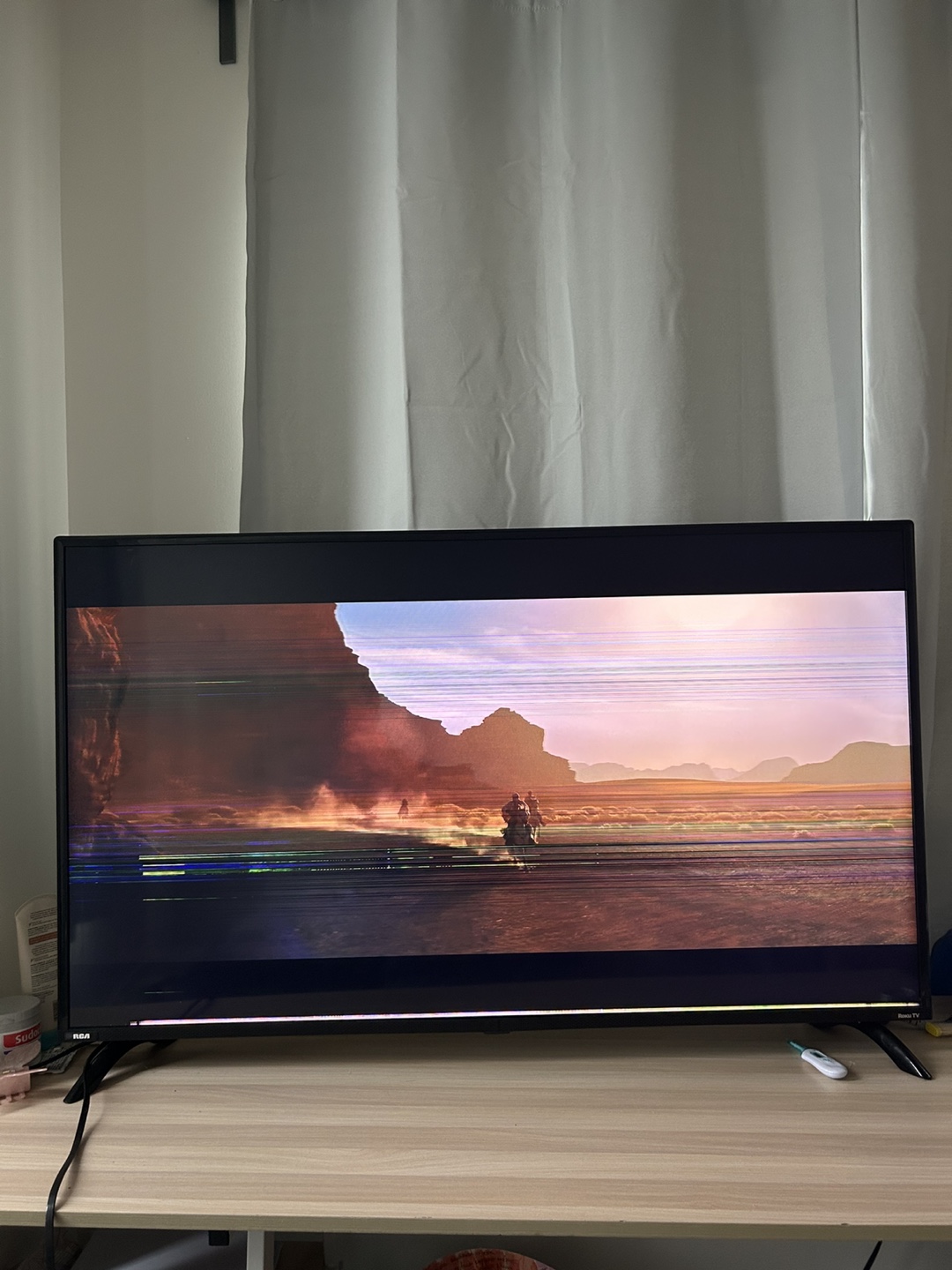 Roku Smart TV 55” - has lines