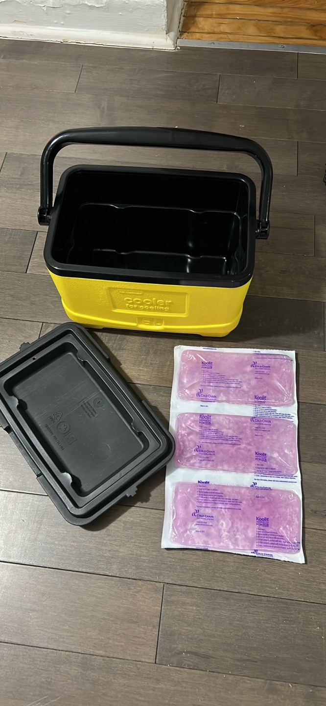 Yellow Cooler with Koolit Ice Packs - photo 3
