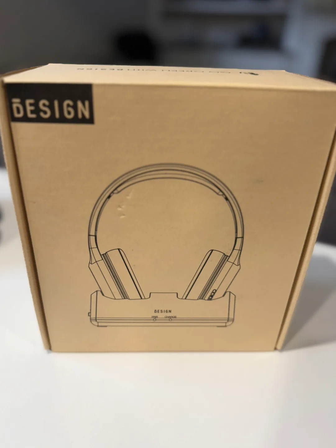 DESIGN Wireless TV Headphones - BTH01 - Black image indicator(2)