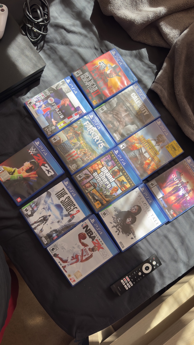 PS4 Slim Console Bundle with 12 Games and Accessories - photo 5
