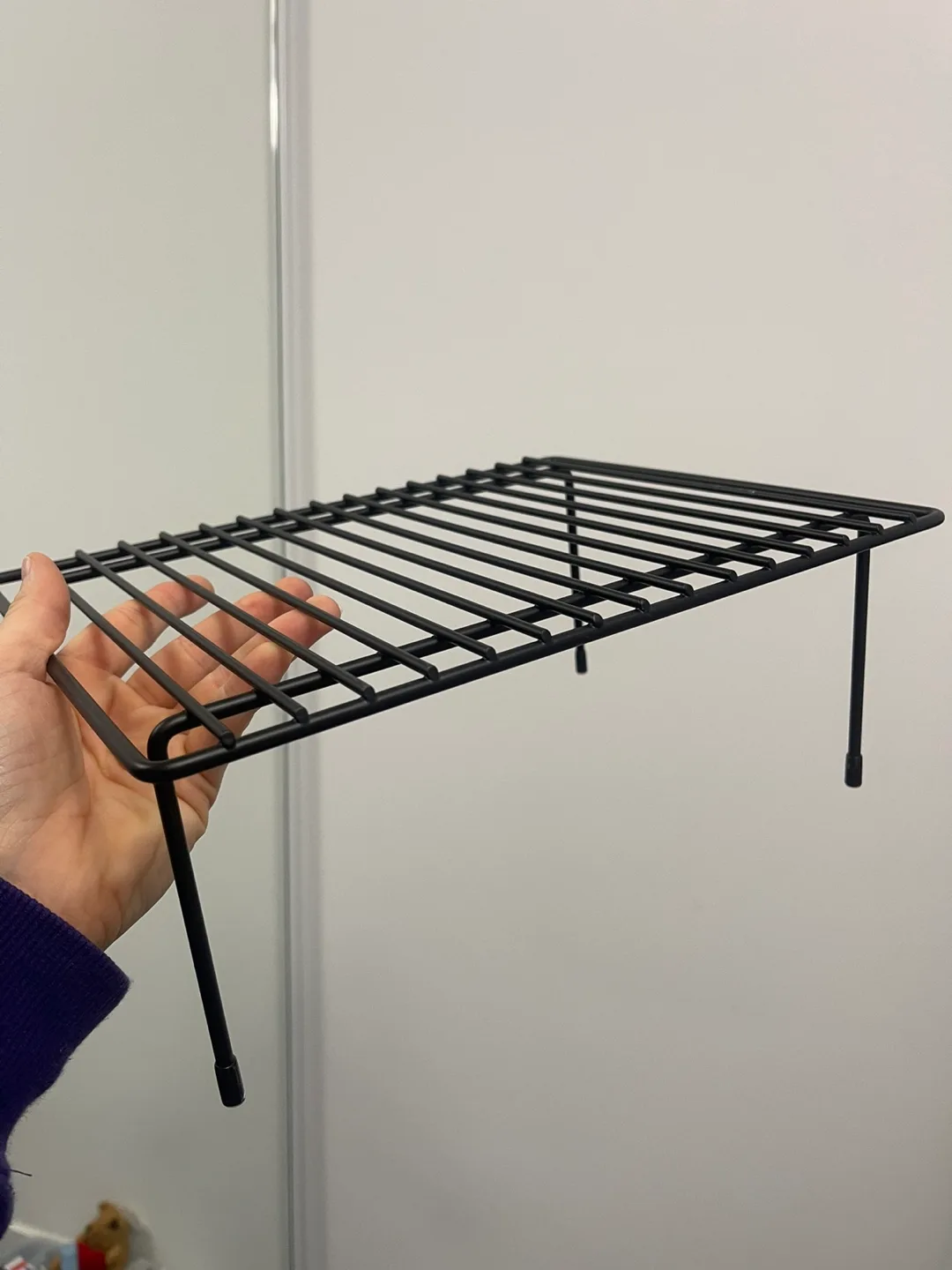 Black Metal Cooling Rack thumbnail