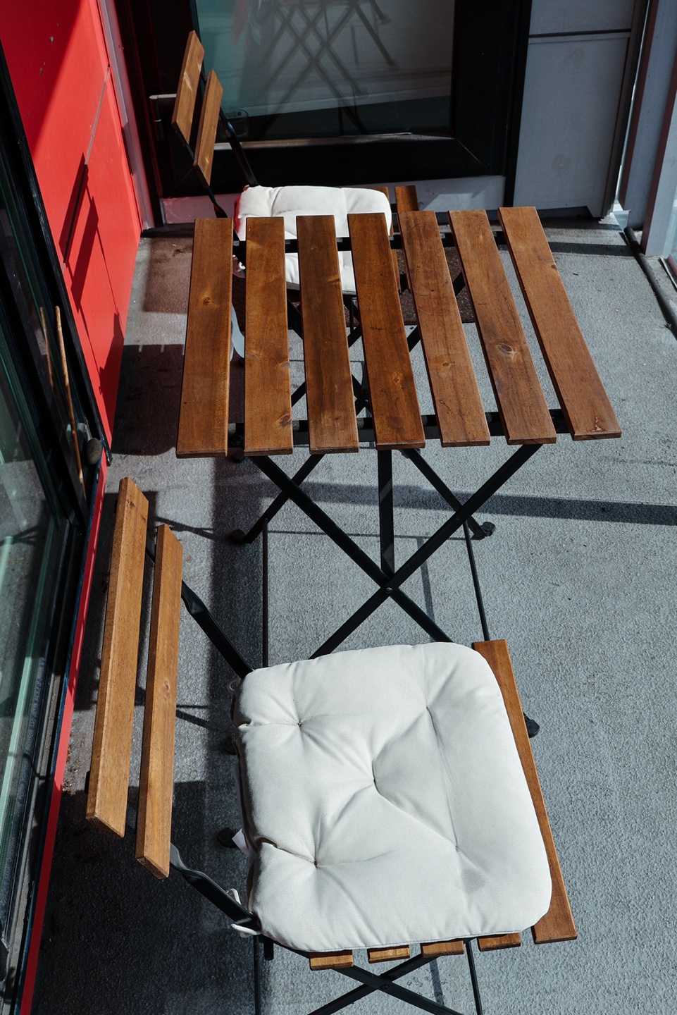 IKEA TÄRNÖ Balcony Table + 2 Chairs – $25 - photo 4