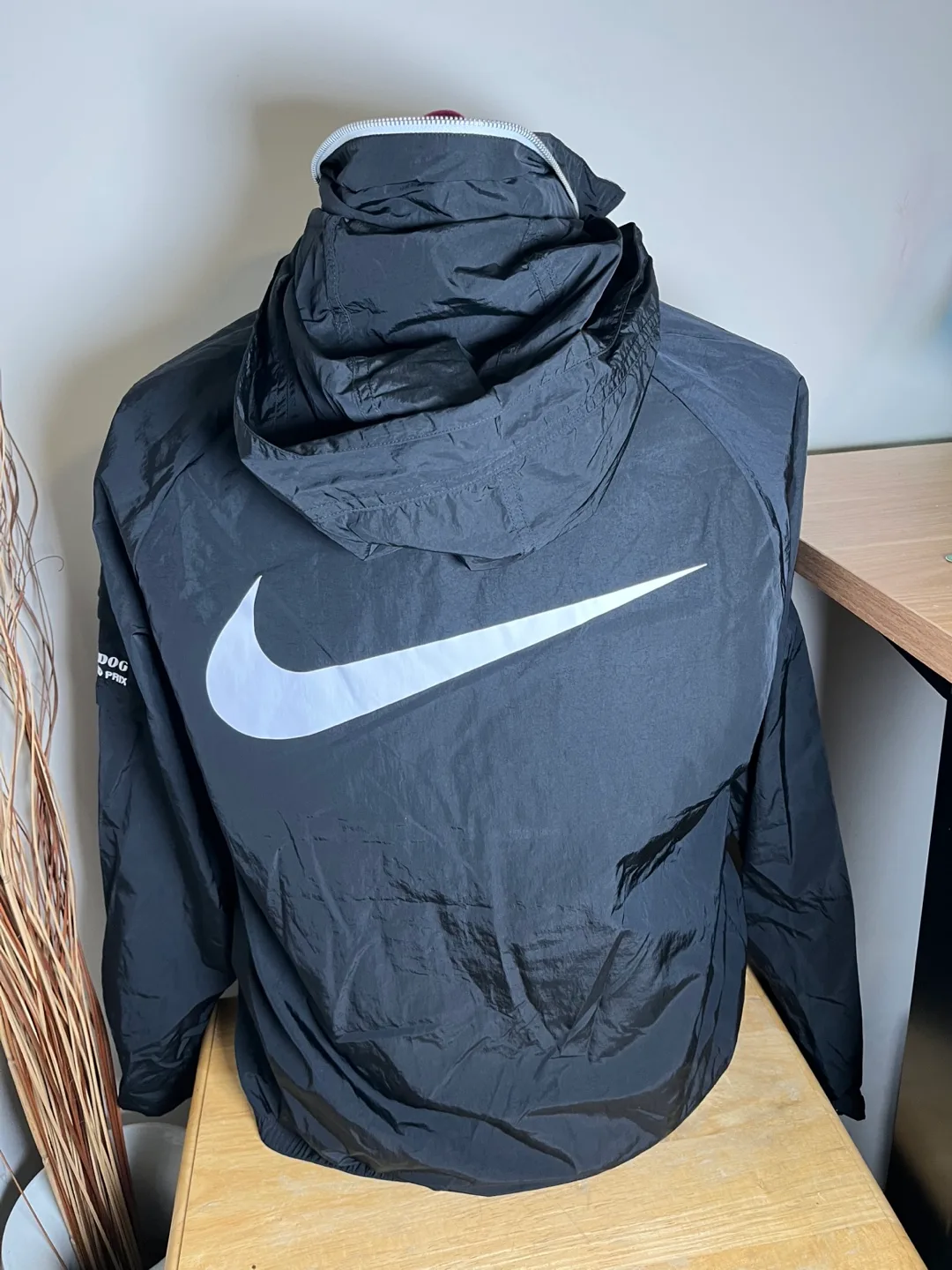 Nike Shoe Dog Grand Prix 2023 Jacket image indicator(5)