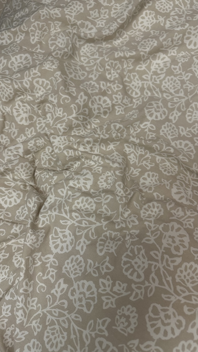 Beige Floral quilt twin size