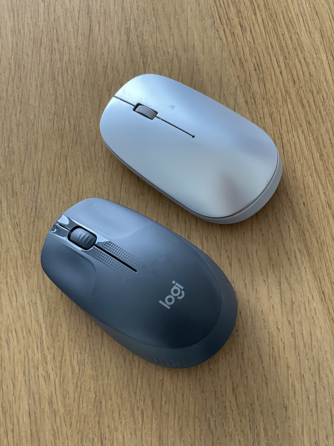 Pair of Wireless Computer Mice