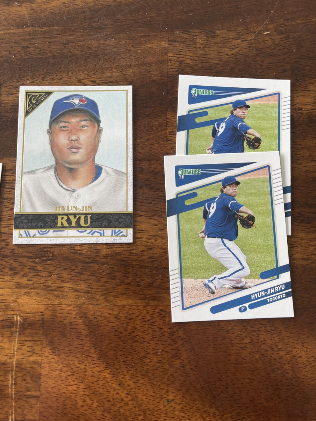 Hyun-Jin Ryu Baseball Card Lot - Toronto Blue Jays - photo 3