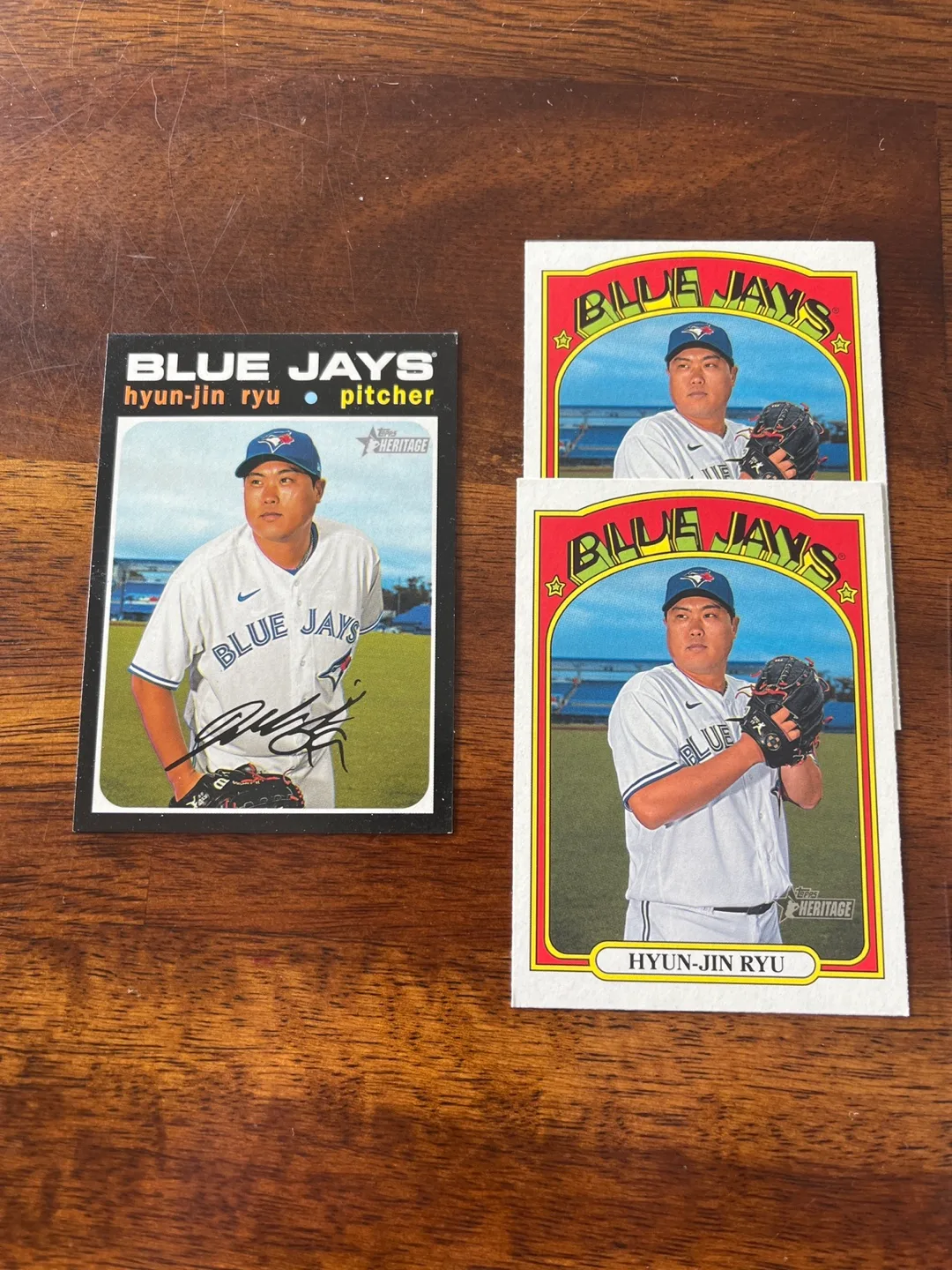 Hyun-Jin Ryu Baseball Card Lot - Toronto Blue Jays image indicator(5)