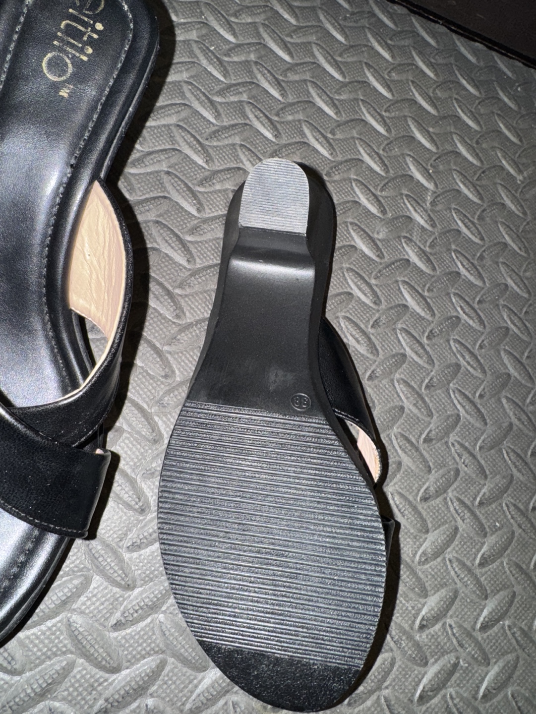 eifilio Black Wedge Sandals - photo 3