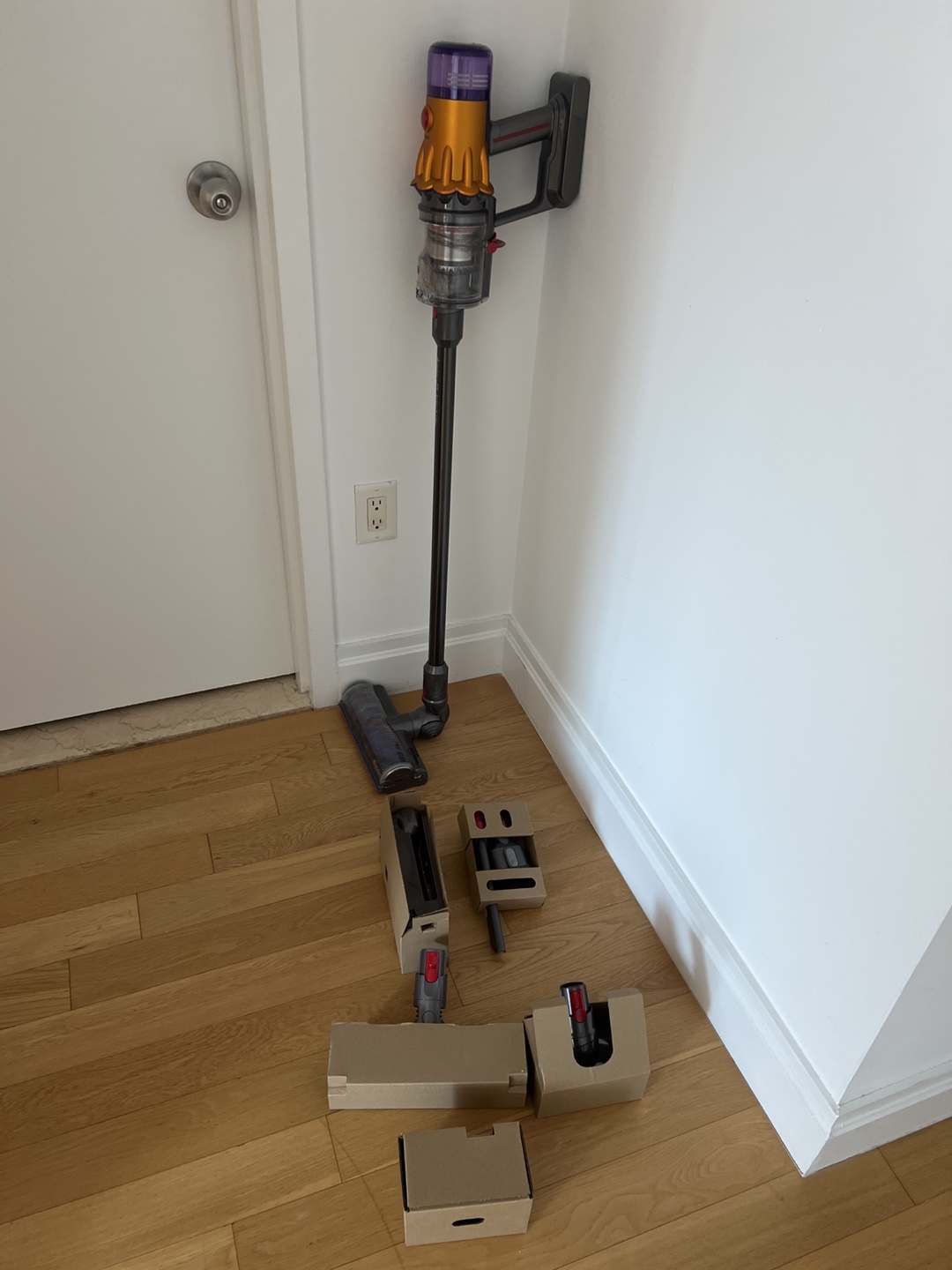 Dyson V12 Detect Slim Vacuum Cleaner