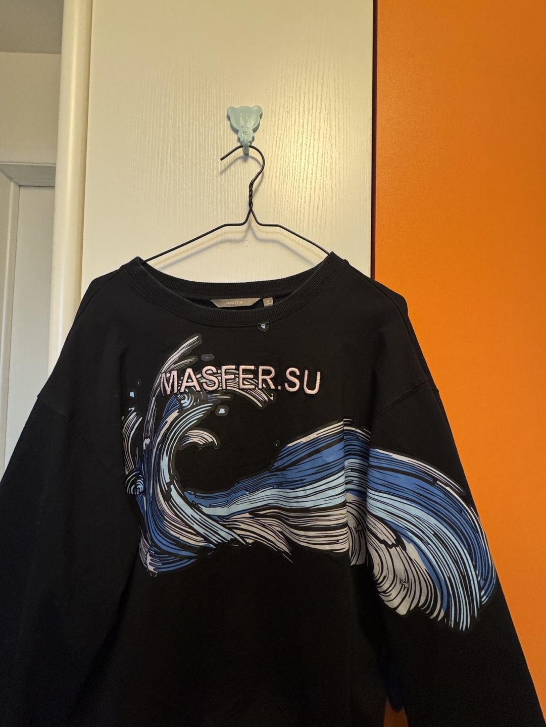 Black Wave Graphic Sweatshirt - photo 2
