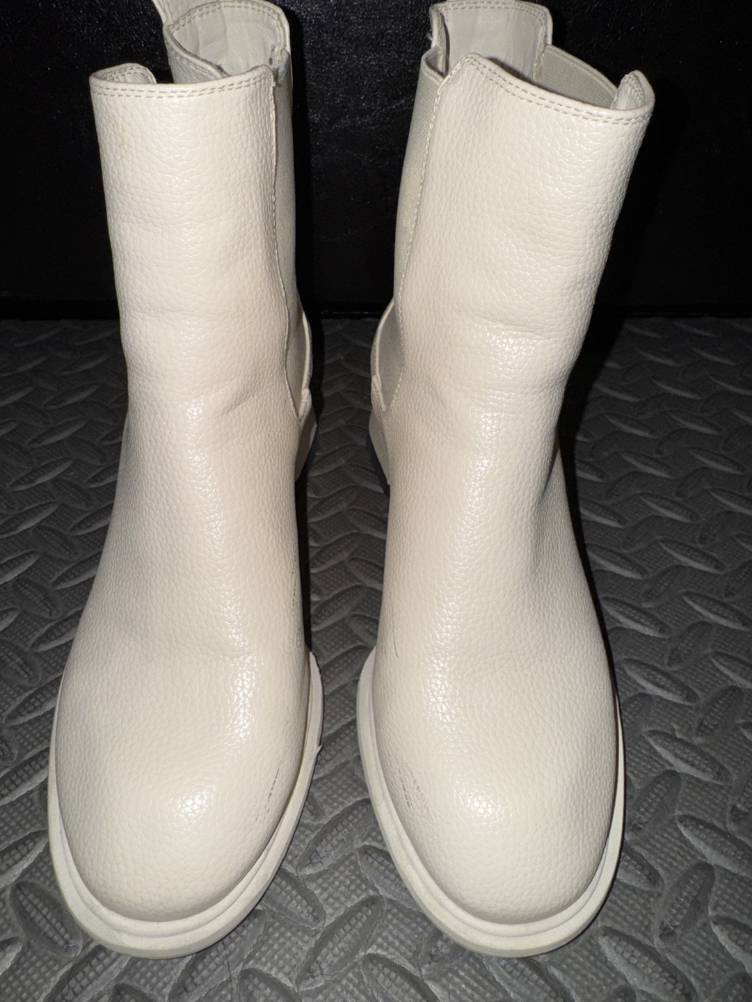 Cream-coloured Women's Ankle Boots