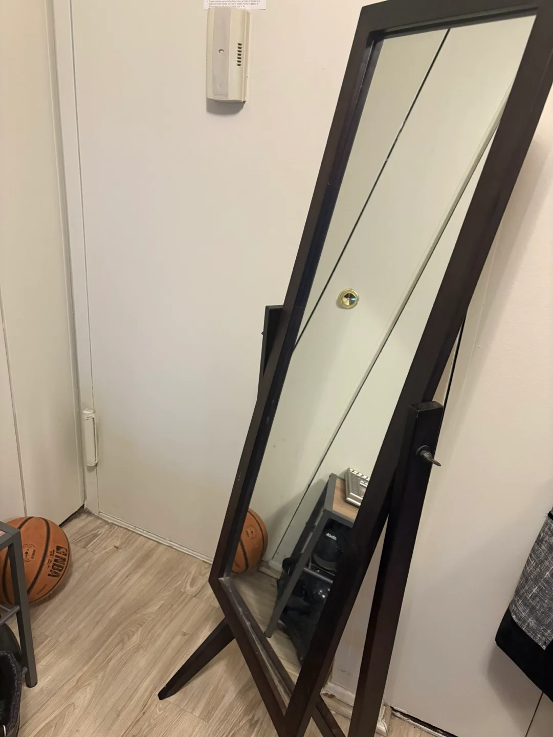 Full Length Freestanding Mirror image indicator(4)