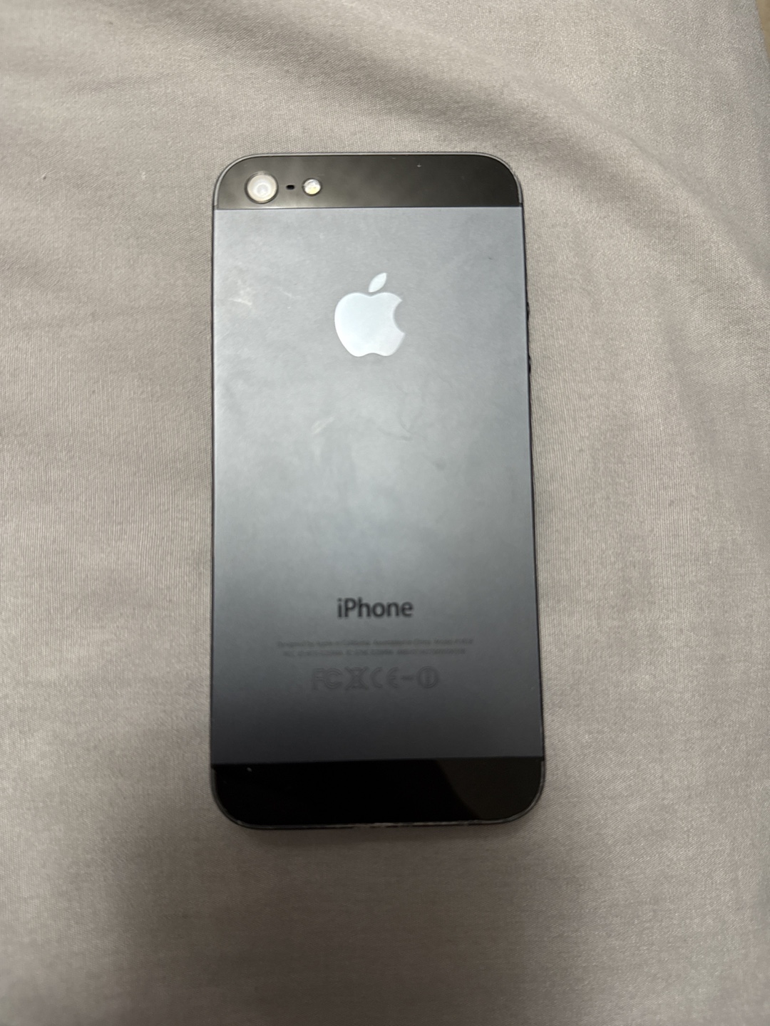 iPhone 5 Space Grey
