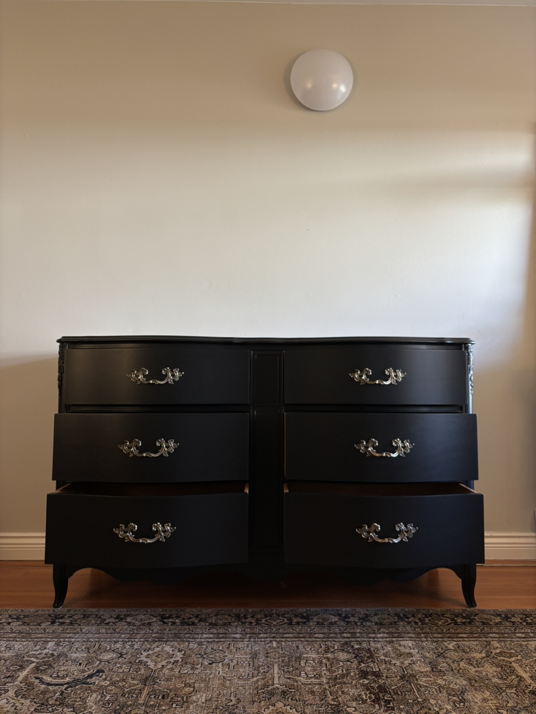 Vintage Bassett Six-Drawer Dresser - Black - photo 4