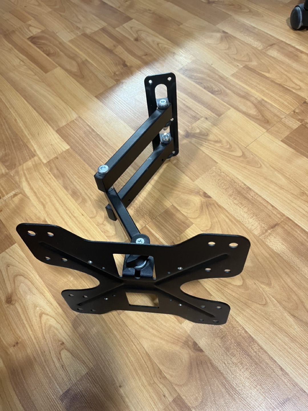 Ross LE7800 14"-33" TV Wall Mount Bracket