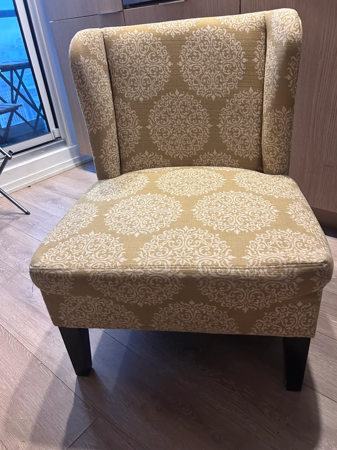 Accent Arm Chair - Damask Pattern image indicator(4)