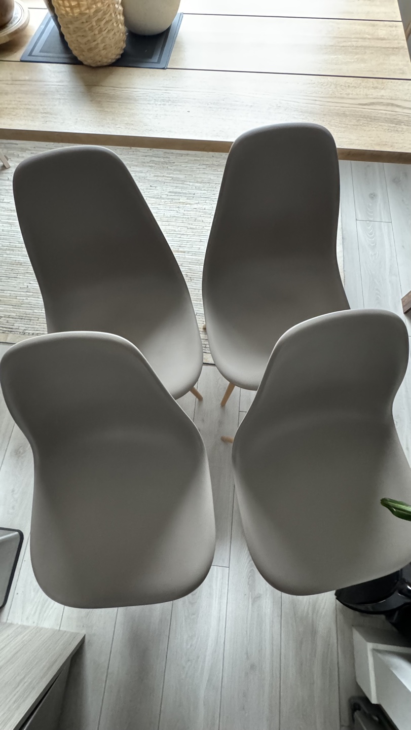 Set of Four Grey Plastic Dining Chairs with Wooden Legs - photo 3