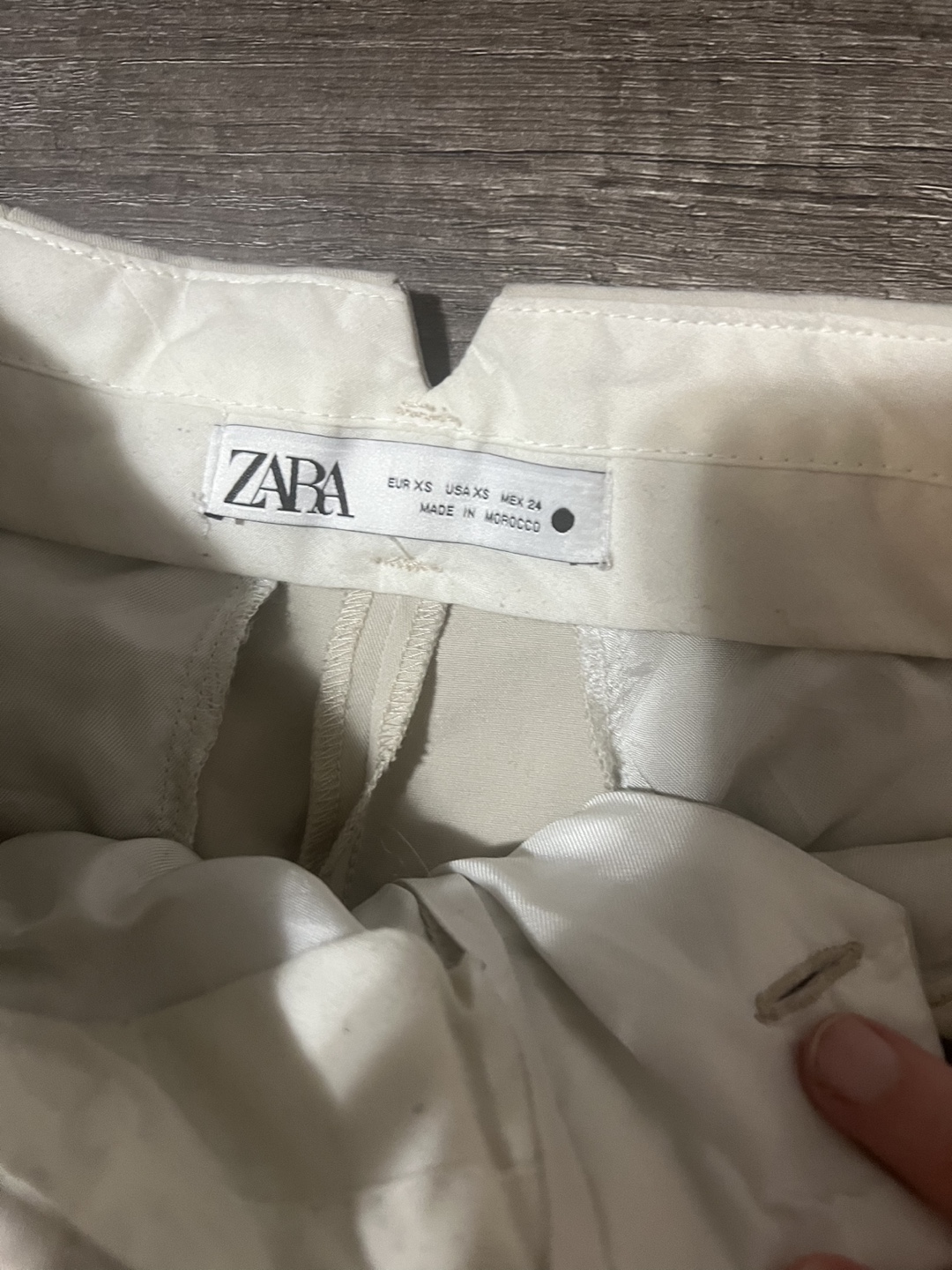 Zara Women's High-Waisted Pleated Trousers - Size XS - photo 3