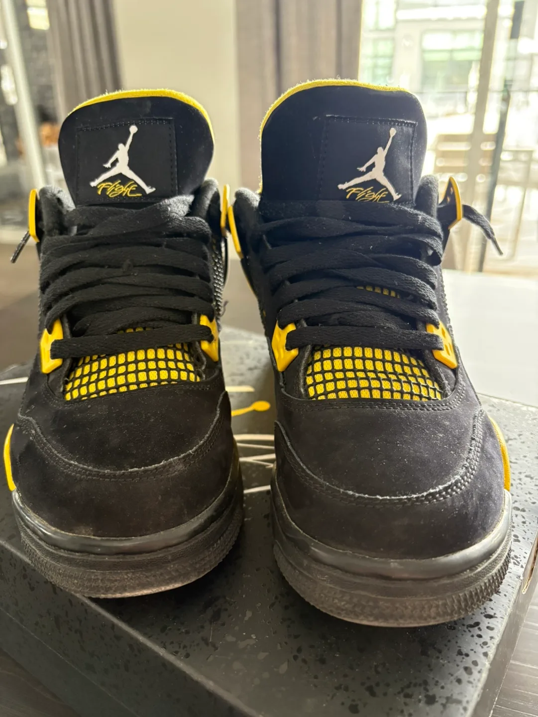 Air Jordan 4 Retro GS 'Thunder' image indicator(3)