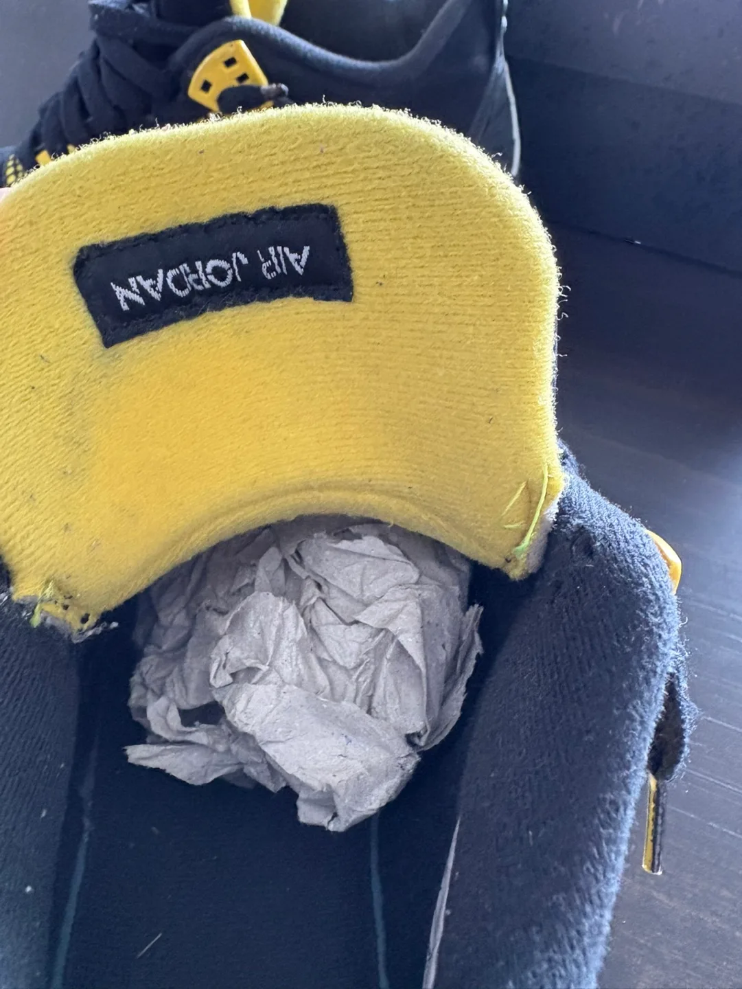 Air Jordan 4 Retro GS 'Thunder' image indicator(5)