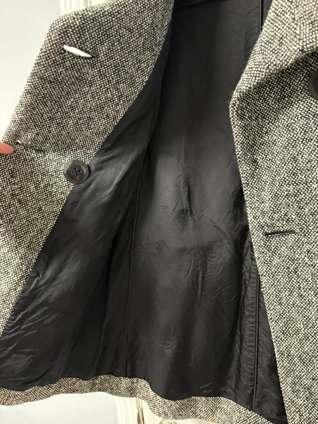 Hunting World New York Women's Double-Breasted Coat, Size 40 image indicator(7)