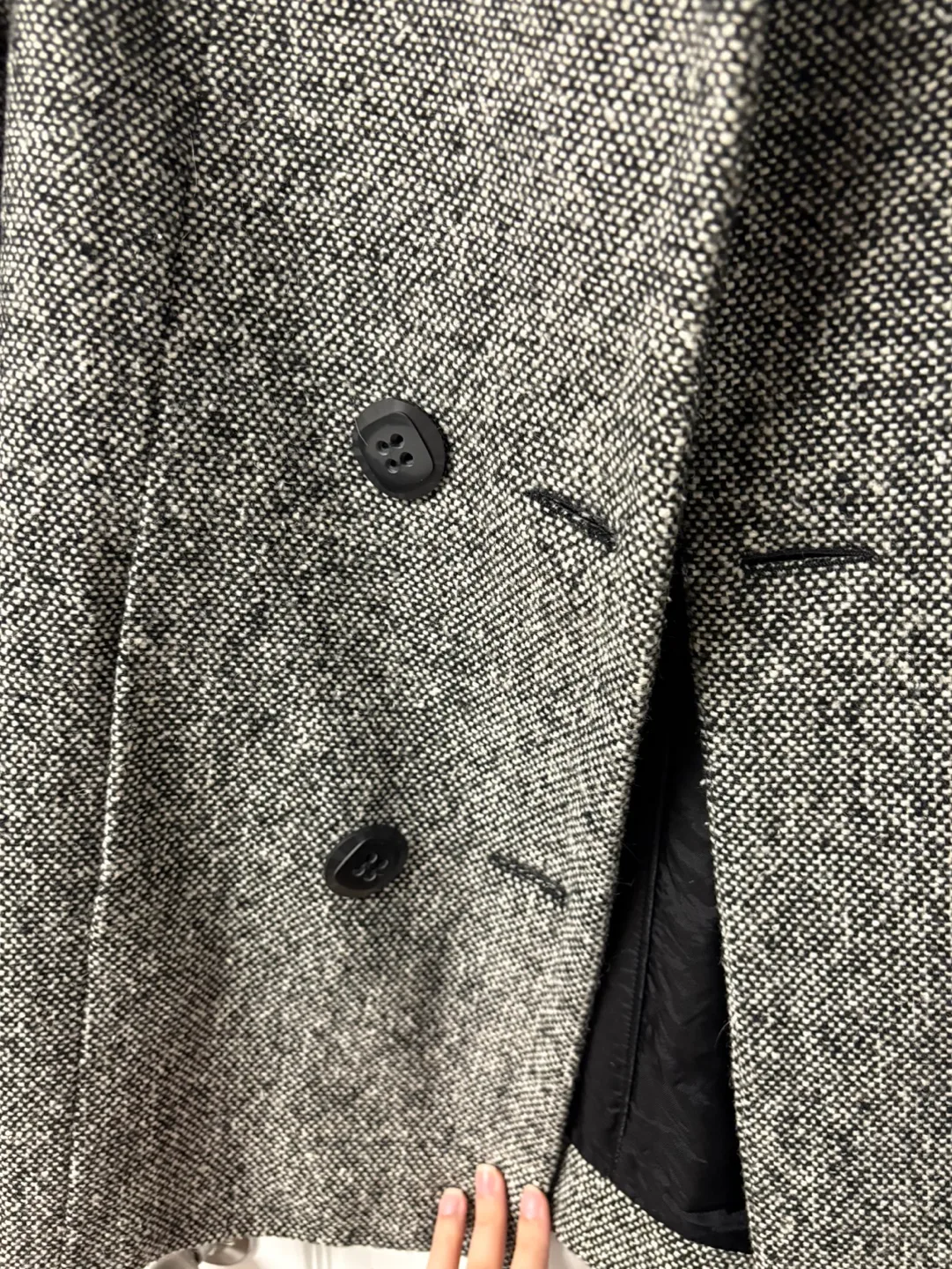 Hunting World New York Women's Double-Breasted Coat, Size 40 image indicator(8)