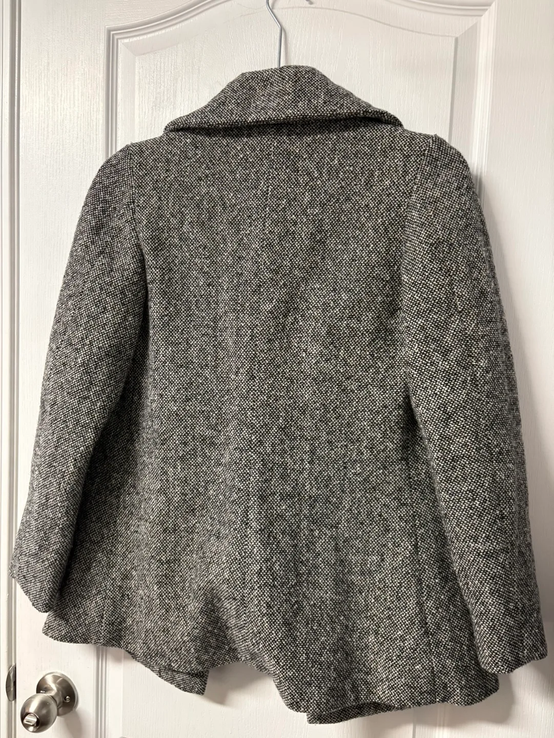 Hunting World New York Women's Double-Breasted Coat, Size 40 image indicator(9)