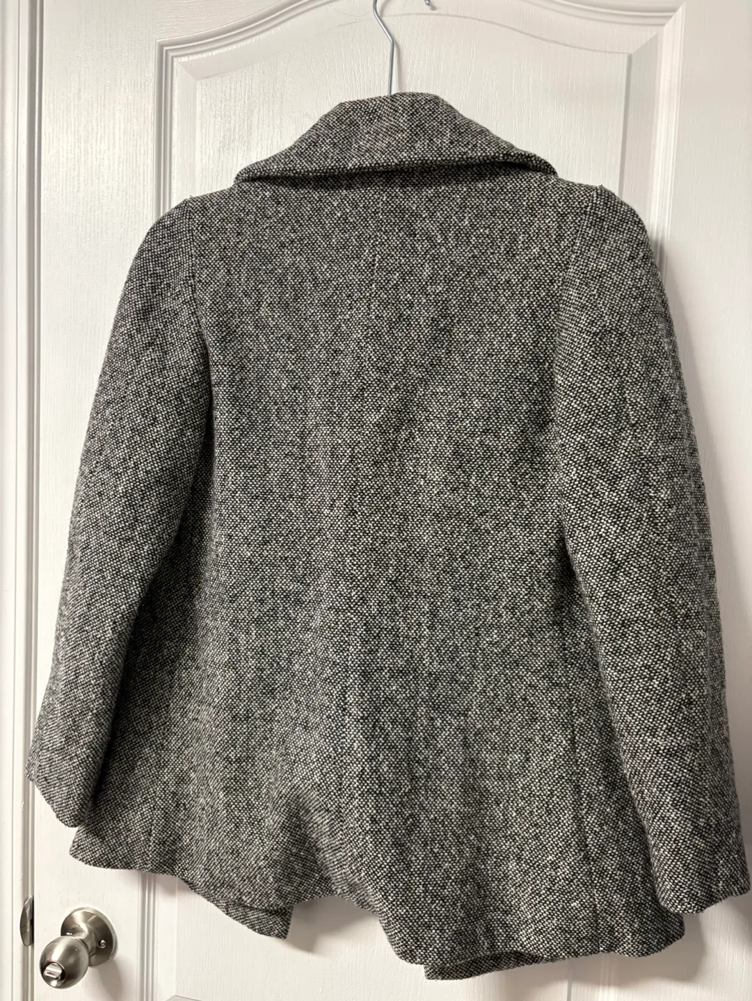 Hunting World New York Women's Double-Breasted Coat, Size 40 image indicator(10)