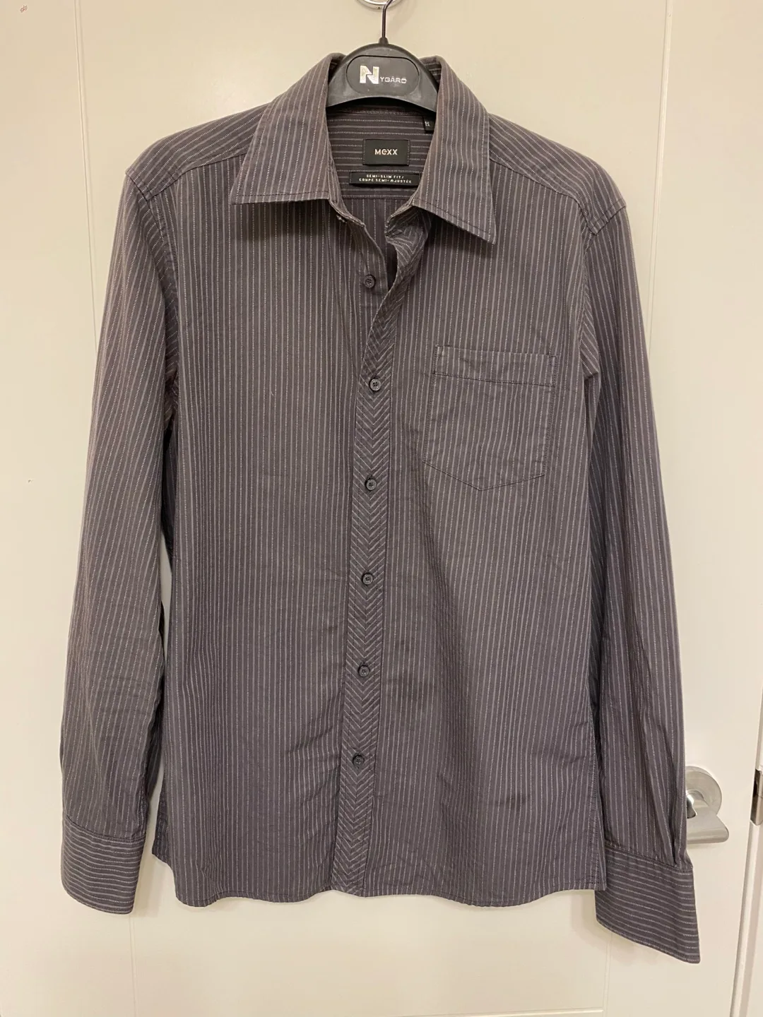 Men's Bundle of 4 Long Sleeve Dress Shirts - Size S image indicator(8)