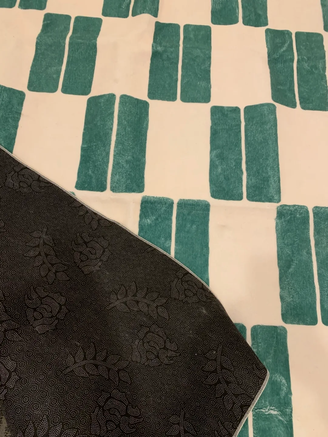 💚☁️SO SOFT! French Retro Green/Cream Geometric Area Rug image indicator(4)