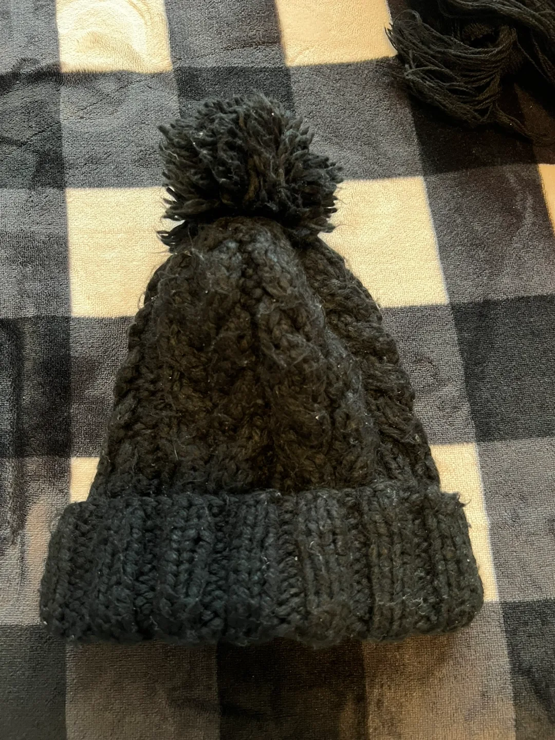 Black Knit Pom Pom Beanie thumbnail