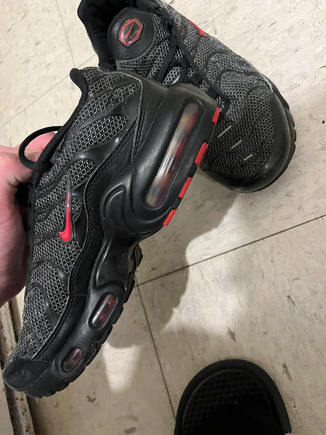 Nike Air Max Plus BRED Size 6 men’s image indicator(4)