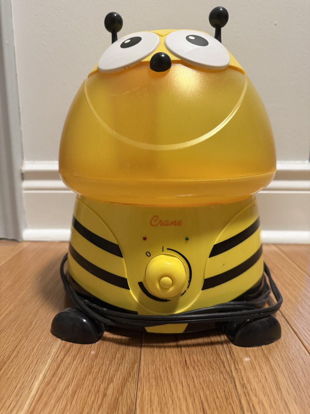 Crane Adorable Bee Humidifier - photo 2