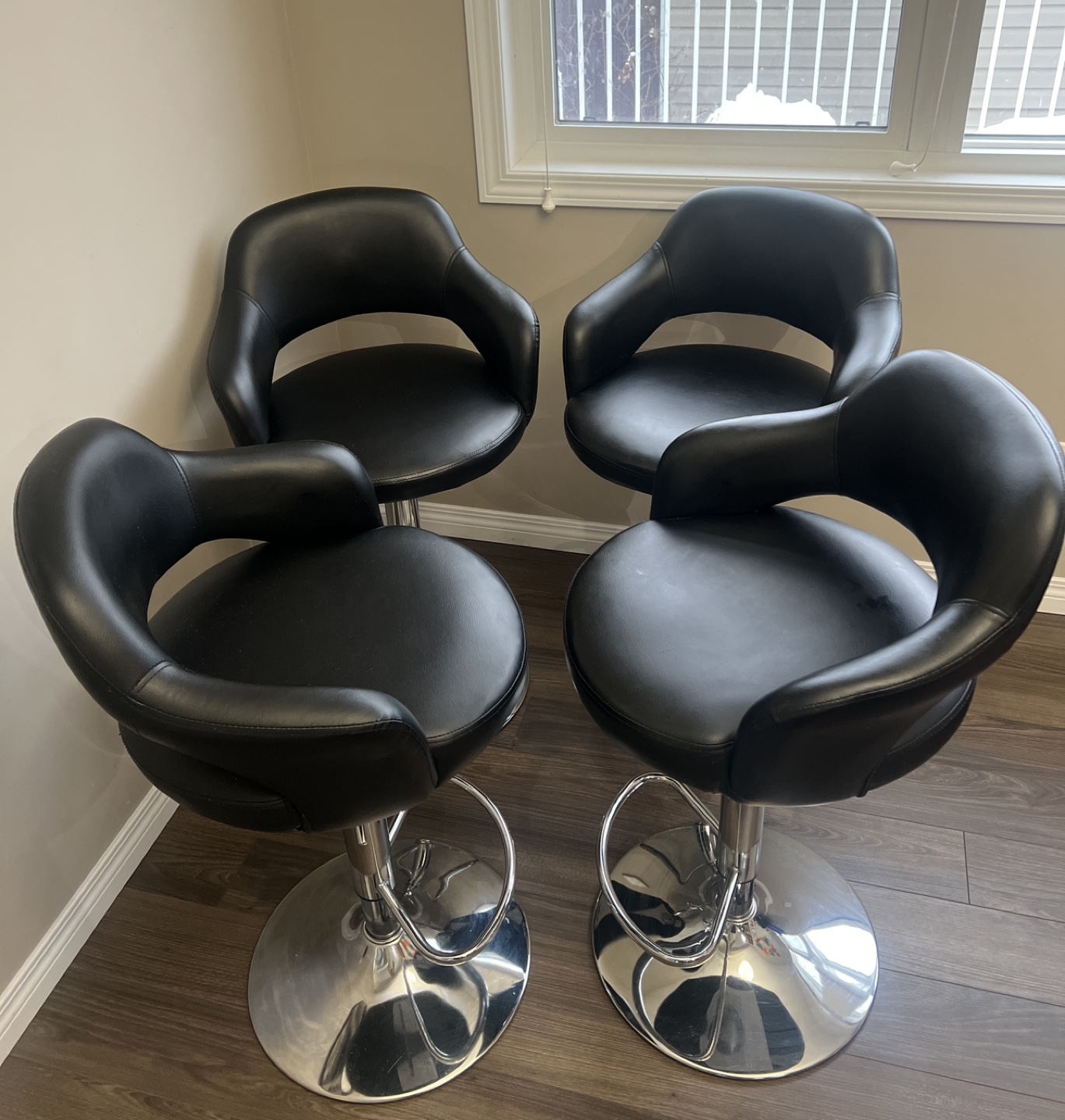 Set of Four Swivel Adjustable Black Leather Bar Stools - photo 2