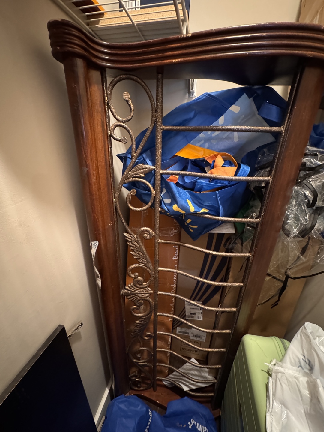 Queen Size Bed Frame with Metal Headboard - photo 4
