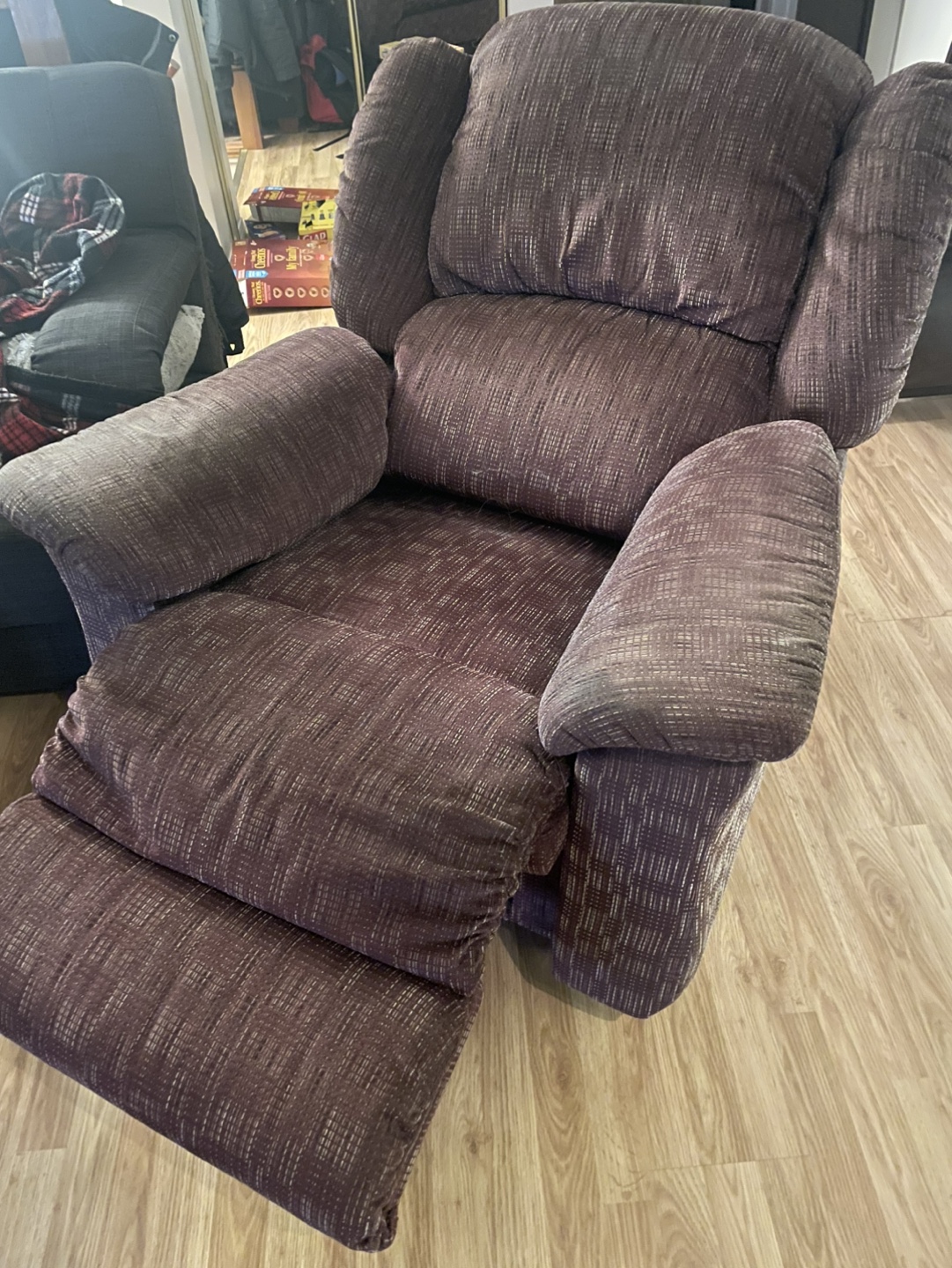 #freecycle La-z-boy Massaging Recliner - photo 2