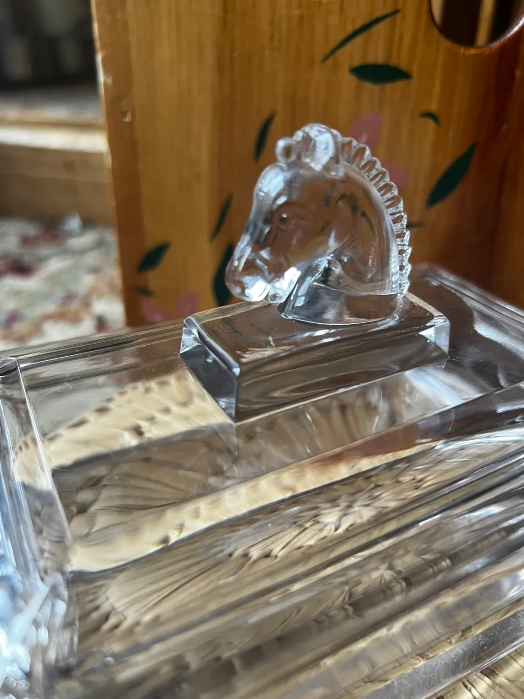 Vintage Clear Glass Box with Horse Knob image indicator(4)