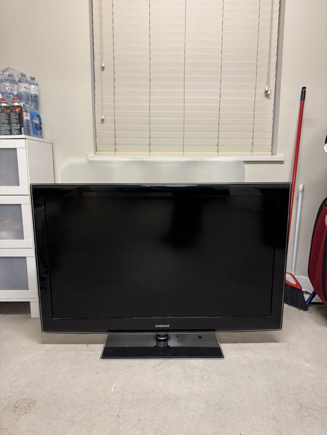 46" Samsung Flat Screen TV
