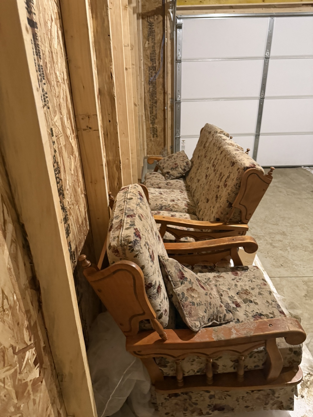 Vintage Floral Sofa and Matching Chair Set - photo 2