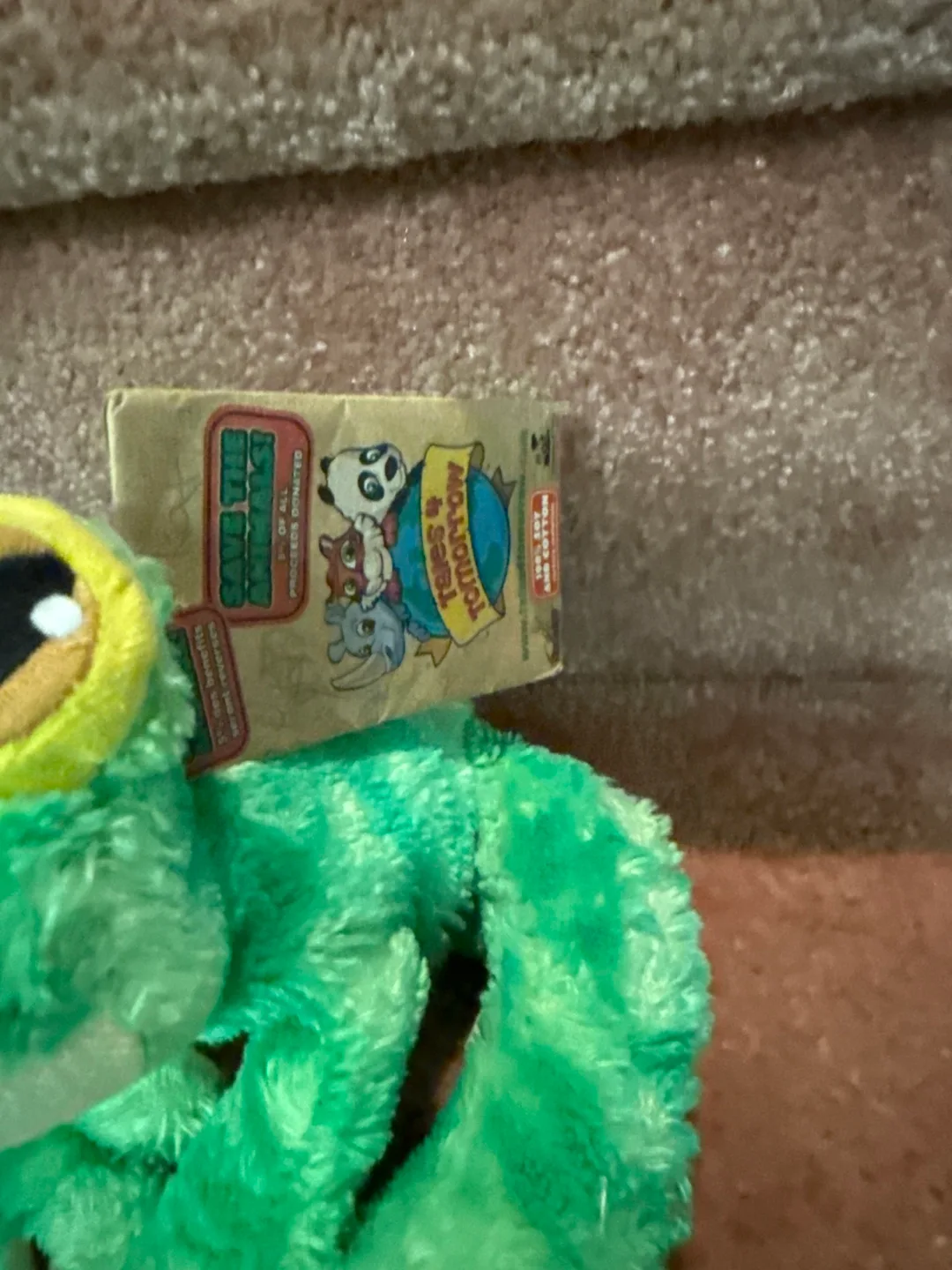 WWF Green Frog Plush from Rainforest Cafe image indicator(2)