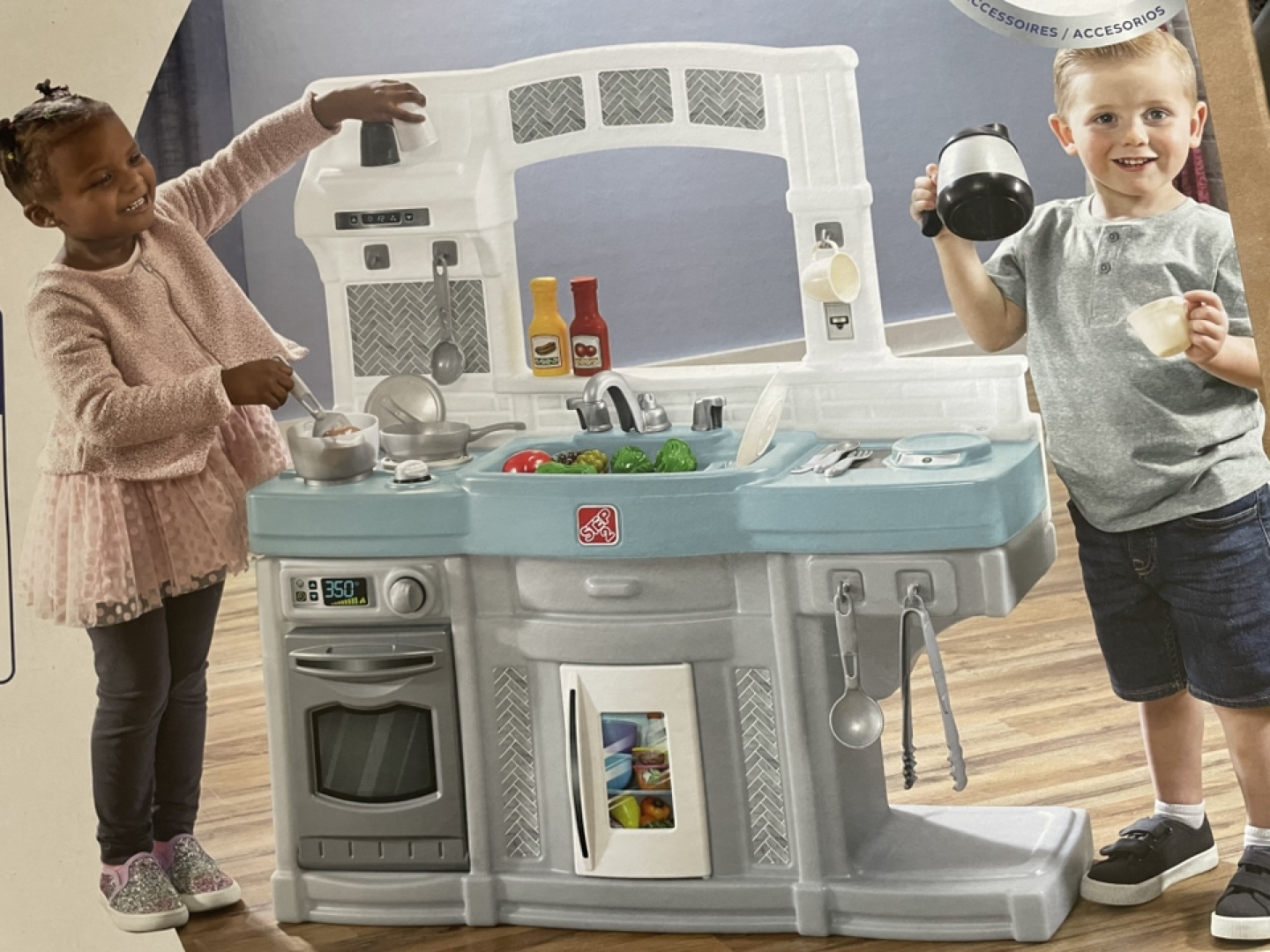 Step2 Choice Cuisine Kitchen Playset - NEW in Box!